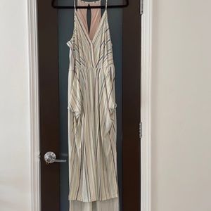 BCBG dress with pockets!